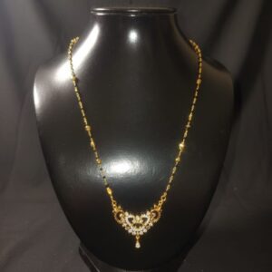 Leaf Black Beads (S)